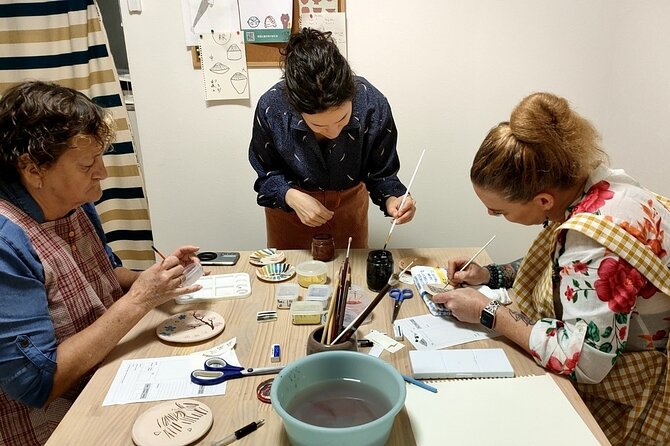 2 Hours Private Painting of Ceramics in Osaka - Who This Private Ceramics Class Is Best For