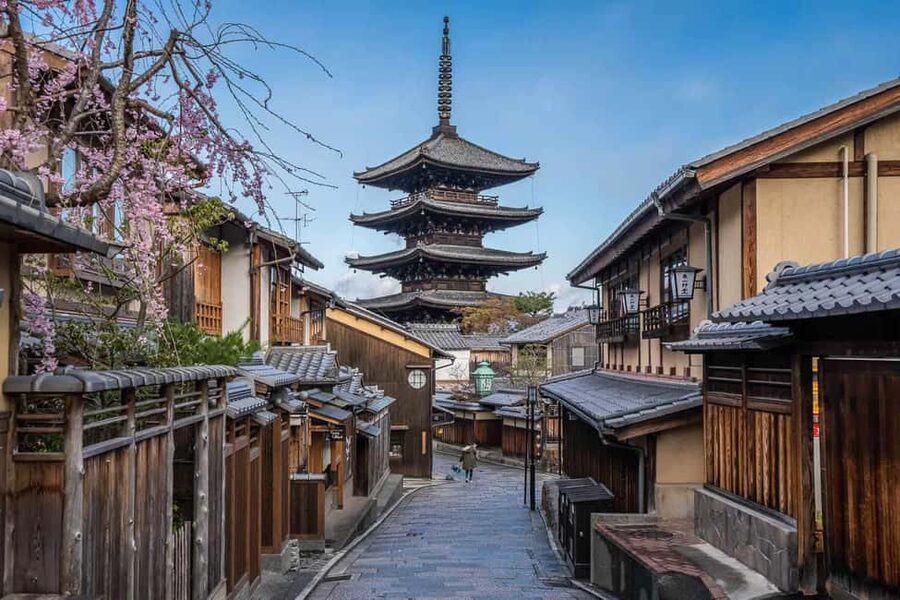 3 Days Private Osaka Kyoto and Nara Tour with English Driver - FAQ