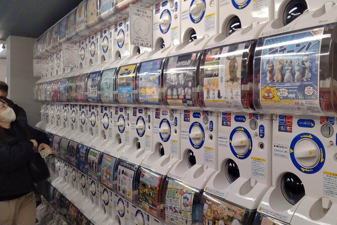 Anime shopping tour in Osaka: figures, Manga, Maid Cafe, Knife - What you can shop for, and how to avoid regret