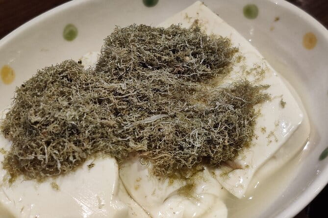 Beyond the Tourist Trail VIP Food Tour of Hidden Osaka - Stop 2 in Tenma: An Izakaya Where Tonpeiyaki Takes Center Stage