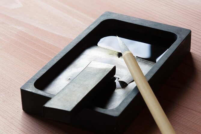 Calligraphy Workshop in Namba, Dotonbori - Namba shodo: why this neighborhood works so well
