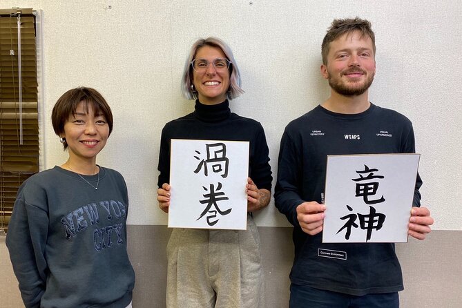 Calligraphy Workshop in Namba, Dotonbori - Writing your name in kanji or katakana: what to expect