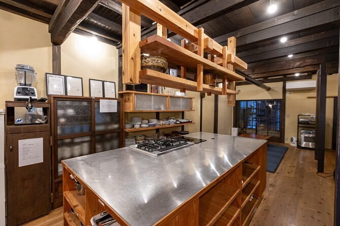 Cooking Class for Ramen and Gyoza in a Quiet Old Osaka House - Inside the flow: from welcome to cooking to eating