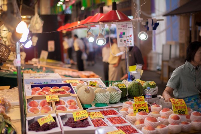 Deep Dive: Osaka Food Markets from Local to Luxurious! - Why Osaka markets feel different from Tokyo and Kyoto