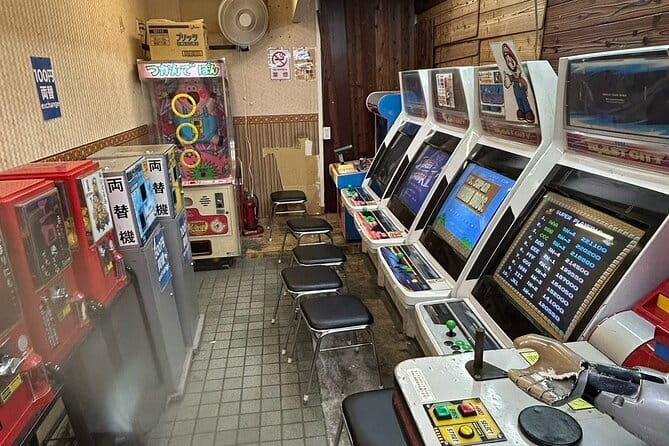 Deep Osaka Local food and bars - Shinsekai izakaya time: drinks, street food, and easy conversation