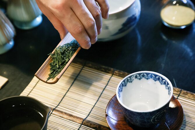 Discover Japanese Tea Blending Techniques in Osaka - How Ko teaches the brew: temperature, tools, and steady hands
