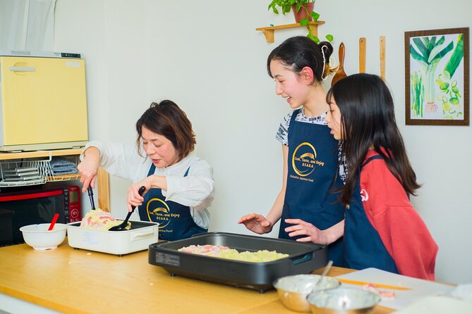 Discover Osaka Cuisine through Cooking Class Experience - Your instructor matters: Osaka mother energy, not textbook cooking