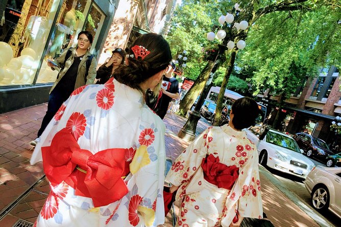 Exclusive private Yukata dressing workshop - If you want to walk around in yukata: rental or purchase options
