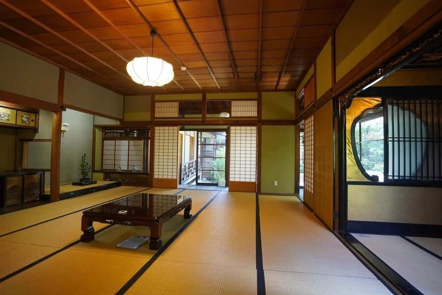 From Kyoto or Osaka: Kyoto Highlights & Nara Park Day Trip - Timing, meetings, and the Osaka drop-off you must plan for