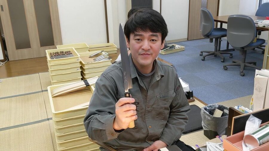From Osaka: Sakai Knife Maker or Blacksmith Walking Tour - Shopping time and the optional custom knife order