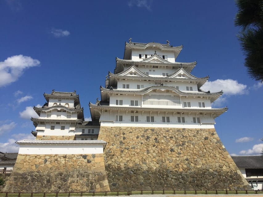 Himeji: Private Guide Tour of the Castle from Osaka or Kyoto - The meeting at Himeji Station: quick orientation, then move