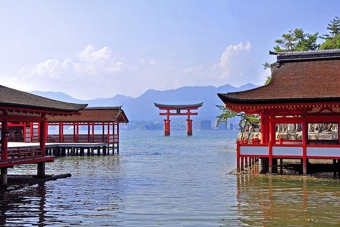 Hiroshima and Miyajima 1 Day Private Tour from Kyoto or Osaka - Private guide quality: the difference between seeing and understanding