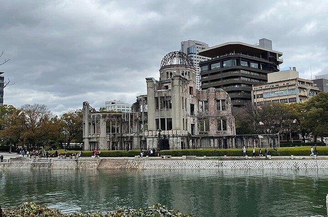 Hiroshima Peace Memorial Tour from Osaka or Kyoto - Itsukushima Shrine Torii Stop, Added Into a Tight Schedule