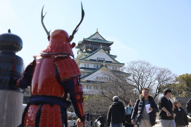 Honor - Experience Samurai & traditional Culture to the fullest - Entering the day with samurai armor and Osaka Castle in sight