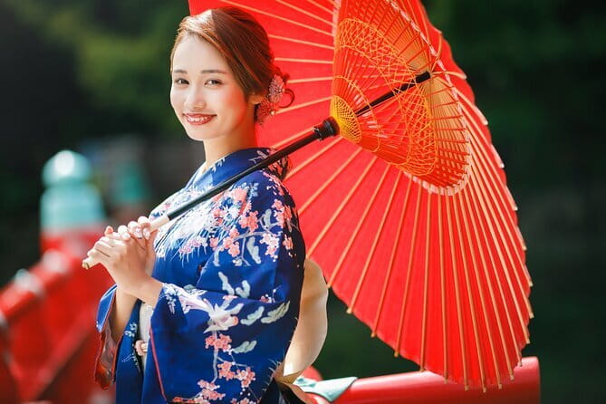 Japanese miniature kimono made with origami in Osaka - Who should book this class (and who should skip it)
