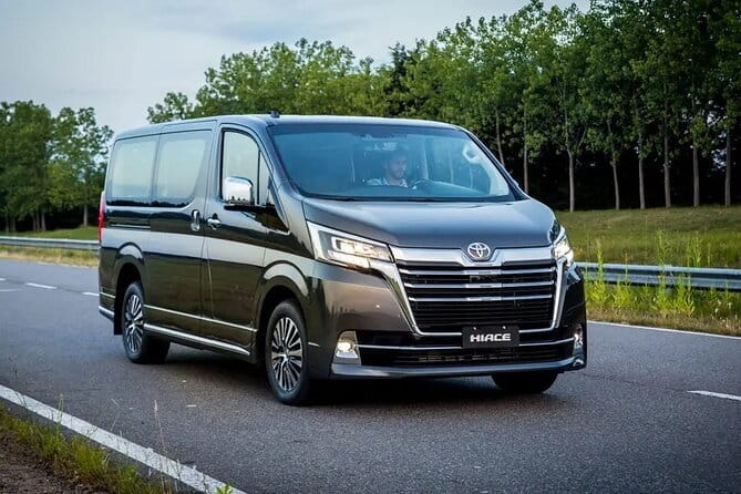 Kansai Airport Osaka City Private Taxi Transfers - Pickup at Your Osaka Hotel: How the Driver Finds You
