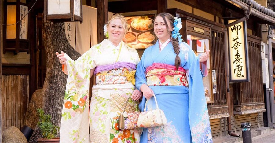 Kimono photoshoot-Includes 100 photo data - Practical tips to look great in both studio and street photos