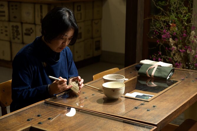 Kintsugi Workshop: Beauty in Brokenness - Quick hits: what makes this kintsugi class worth your time