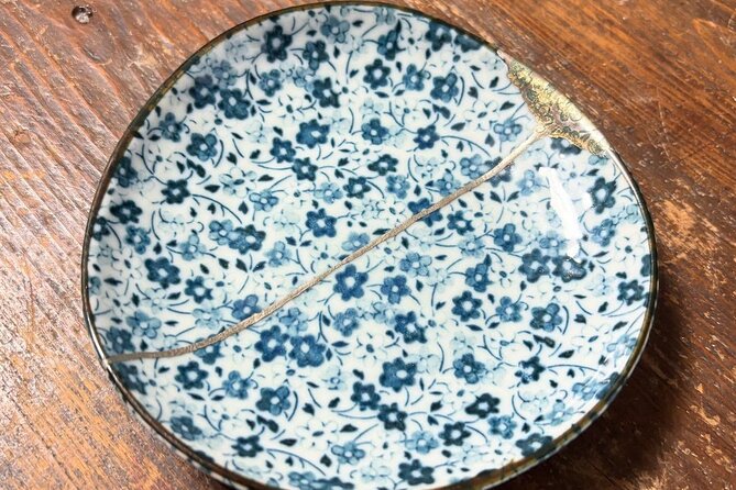 Kintsugi Workshop: Beauty in Brokenness - Choosing your pottery: the selection helps, but it may limit your picky side