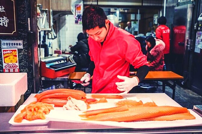 Kuromon Market Tour: All inclusive 6~8 Dishes & 3~4 samplings - Kuromon Market Tour at a Glance: what you get in 2 hours