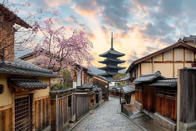 Kyoto Full-Day Private Tour (Osaka departure) with Government-Licensed Guide - Why Osaka-to-Kyoto feels easier with a licensed guide
