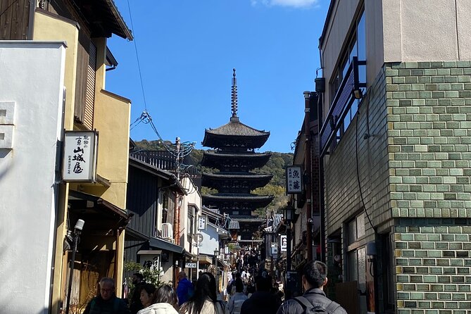 Kyoto Private Car Tour from Osaka to Gion and Fushimi - Stop 4, Yasaka Shrine, Kyoto’s spiritual gateway
