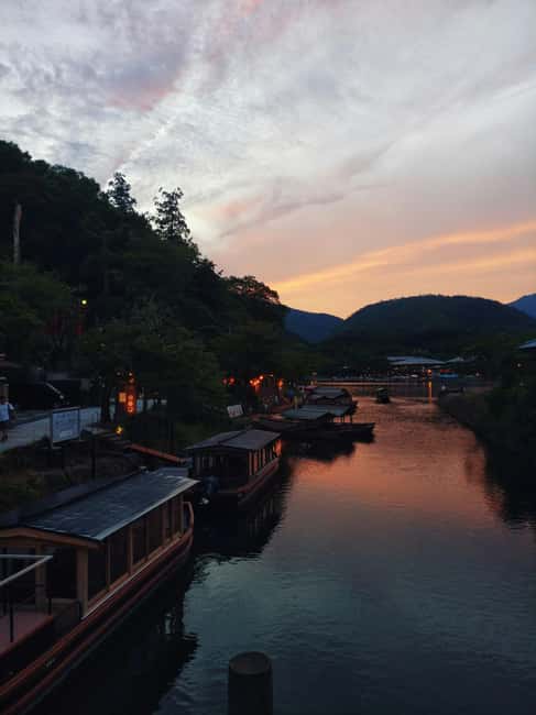 Kyoto Private Highlights Customized Tour with English Guide - Fushimi Inari Taisha, pacing through thousands of torii gates
