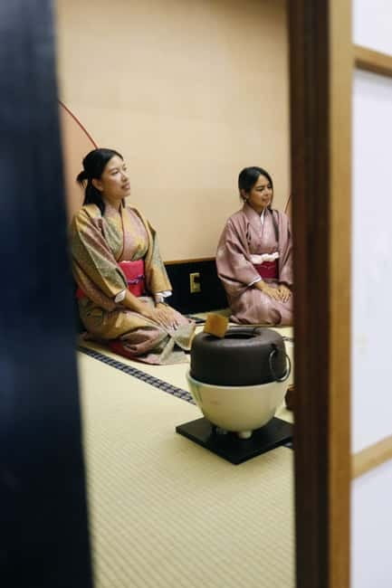 Learn Zen in a class of making Matcha tea near Osaka Castle - Matcha in your hands: preparation, serving, and the “host and guest” rhythm