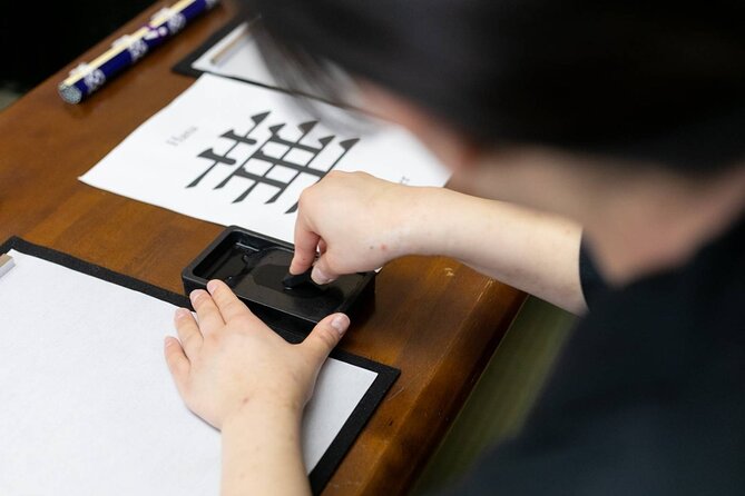 Learning Zen of Japanese Calligraphy in kimono near Osaka Castle - The Zen part: mindset, tools, and how shodo is different
