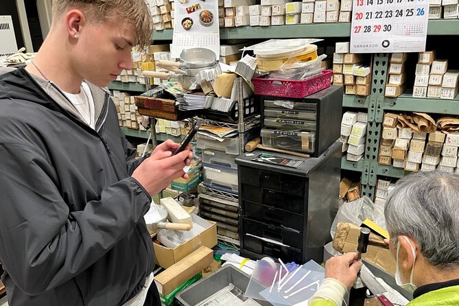 Live the Shōgun Story Samurai Knives and Tea Ceremony in Sakai - Rishō-no-Mori Tea Ceremony: Where the Pace Drops for a Reason