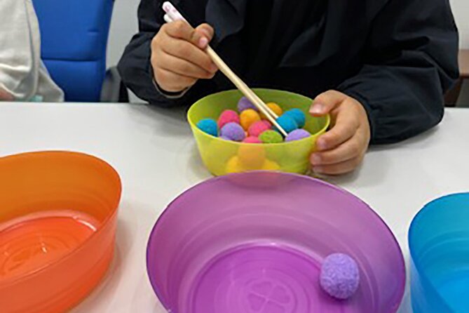 Mastering the Proper Use of Chopsticks in Osaka - The Drill Phase: Loosening Fingers and Picking Up Small Things
