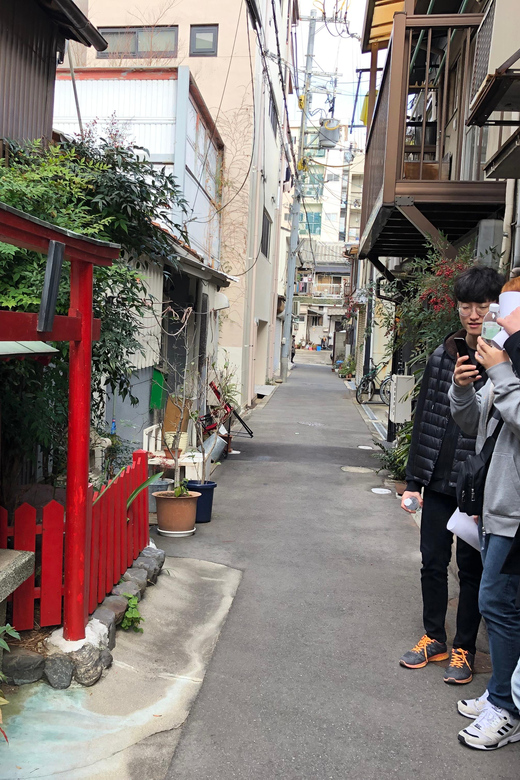 Nostalgic Osaka, walk in totally different from Dotonbori - The walk opens with a welcome and a market street start