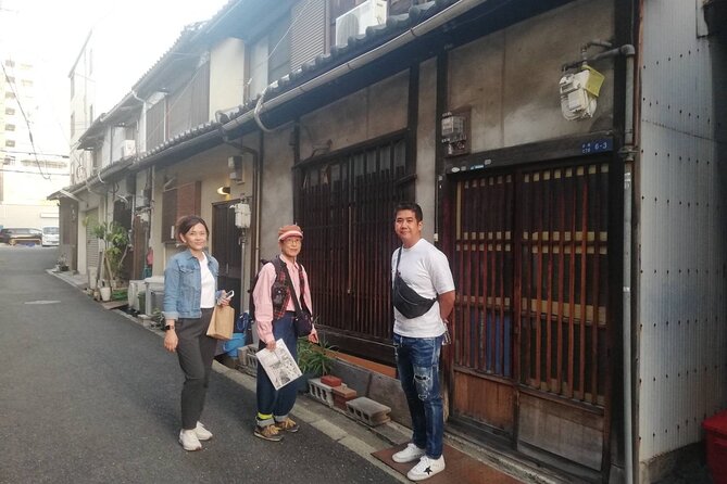 Nostalgic Osaka walk, totally different from Dotonbori - Stop 3: a hidden café in a renovated old house