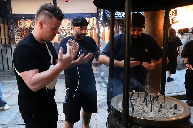 Osaka 4-Hour Walking Tour: Hotspots and Hidden Gems - Dotonbori neon photos, then Hozenji Temple’s lantern calm