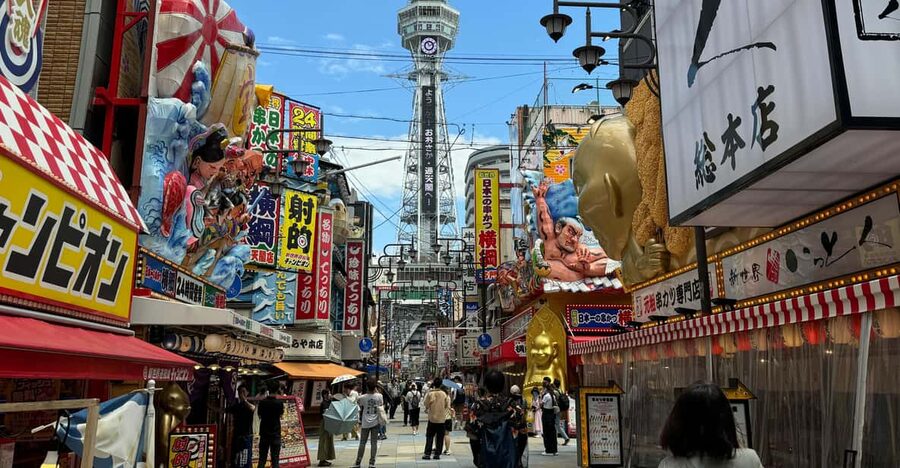 Osaka: A Private Guided Walking Tour of 5 Must-See Sights - Meeting at Toki no Hiroba, then setting a smart walking rhythm