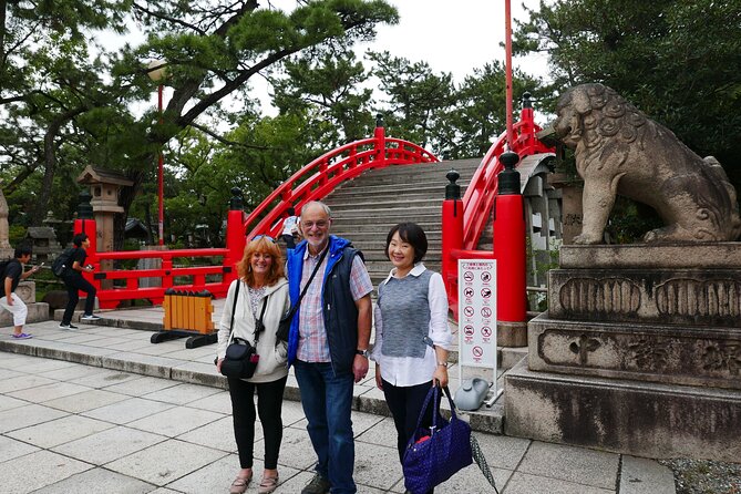 Osaka Castle and Sumiyoshi Taisha Shrine Private Half-Day Tour - Meeting points, tickets, and what you should bring