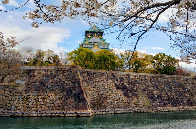 Osaka Castle Hidden Gems Walking Tour + Multilingual Audio Guide - Osaka Castle Park stop: Main Tower exterior viewpoints and quieter photo angles