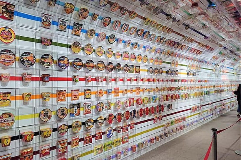 Osaka: Castle, Museum, and Cup Noodle Walking Tour - Key Points You Should Know Before Going