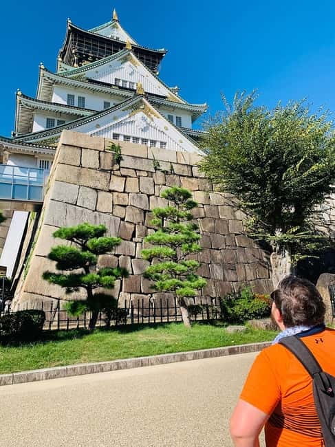 Osaka: Castle, Museum, and Cup Noodle Walking Tour - Osaka Castle Main Tower and the Samurai Hero Story