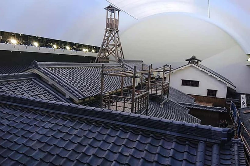 Osaka: Castle, Museum, and Cup Noodle Walking Tour - Three Train Systems in One Day: Osaka Metro, JR, and Hankyu