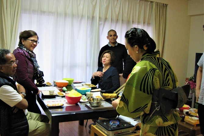 Osaka Cooking Class: Okonomiyaki &Japanese cuisines experience - Getting to Noda Station and Into Yayo’s Home Kitchen