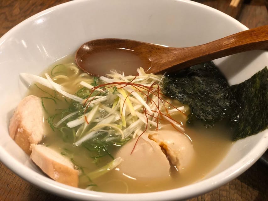 Osaka: Deep Food Tour and Bar Hopping in Namba - Vegetarian Choices and Family-Friendly Flexing