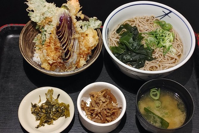 Osaka Dotonbori Daytime Food Tour - Misono Building Stop: A Landmark Stop That Keeps the Walk Moving