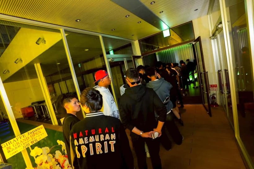 Osaka Dotonbori:GIRAFFE Nightclub Ticket with Drink/VIP Plan - Check-in and common hiccups: route changes and timing stress