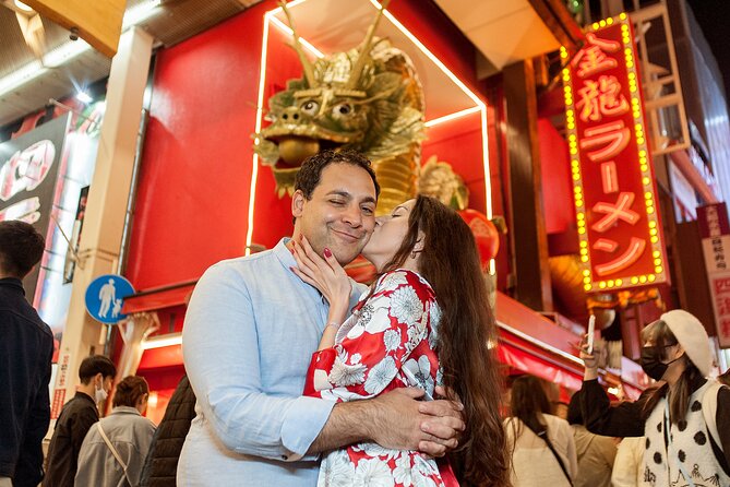 Osaka Dotonbori Night Photo Shoot - How the Photographer Helps You Look Natural (Not Like a Statue)