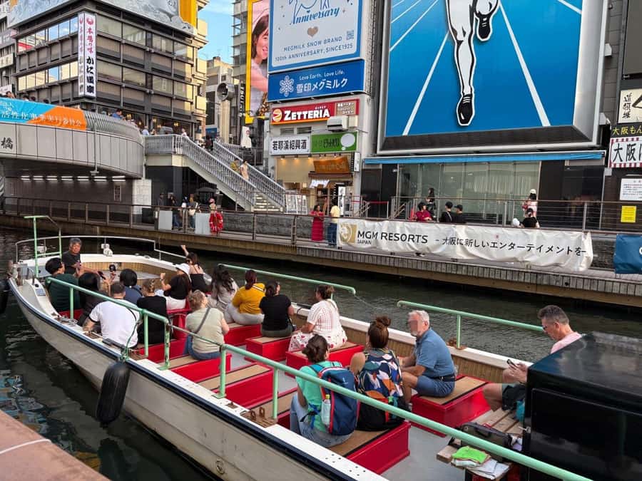 Osaka: Dotonbori's Bridges 20-Minute Cruise - Nine bridges and the river view magic: why the angles matter
