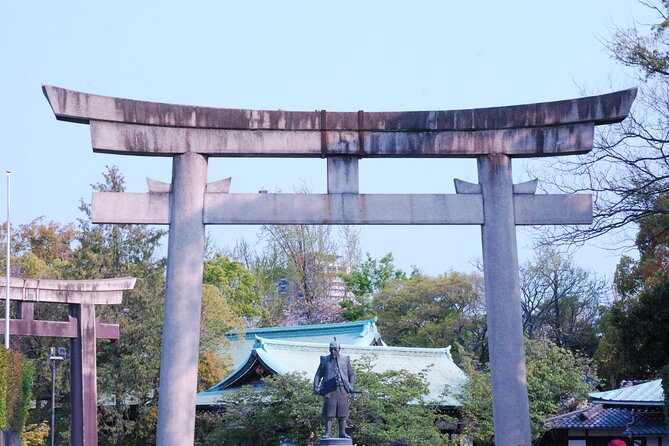 Osaka: Explore Osaka Castle Guided Tour - Price and value: $43.12 with entry included