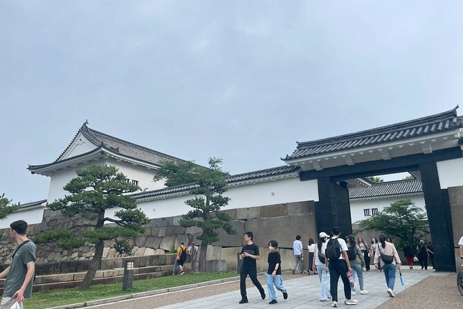 Osaka Full-Day Experience with Castle, Kushikastu and Temple - Pace, transit, and what to expect in a six-hour day