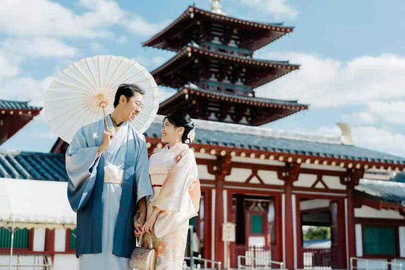 Osaka: Kimono or Yukata Rental &Photos Service Options - Your outfit options: classic looks plus anime-inspired designs