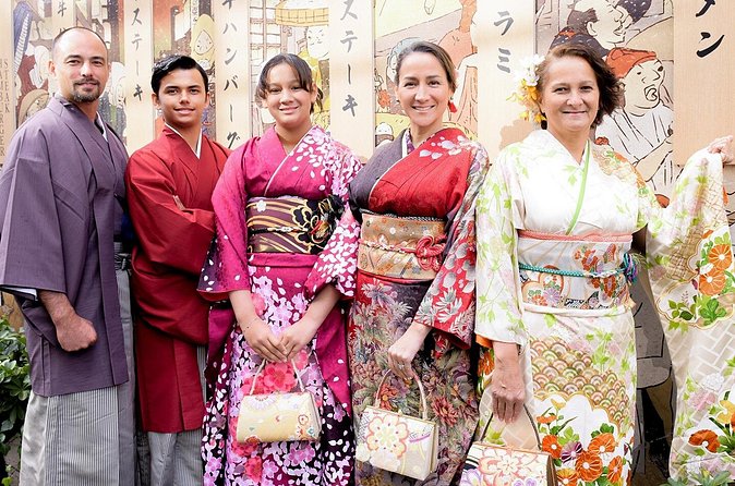 Osaka Kimono Rental - Hair, makeup, and styling choices and costs